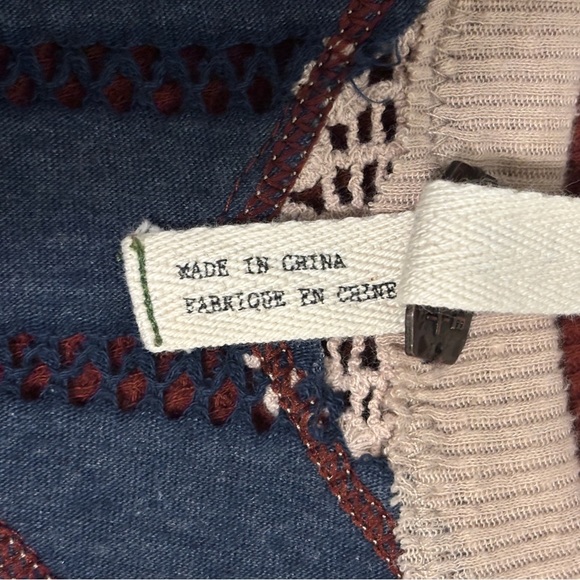 We The Free 3/4 Sleeve Thermal Knit Raw Hem Crochet Woman’s Top Size Medium - Picture 5 of 12